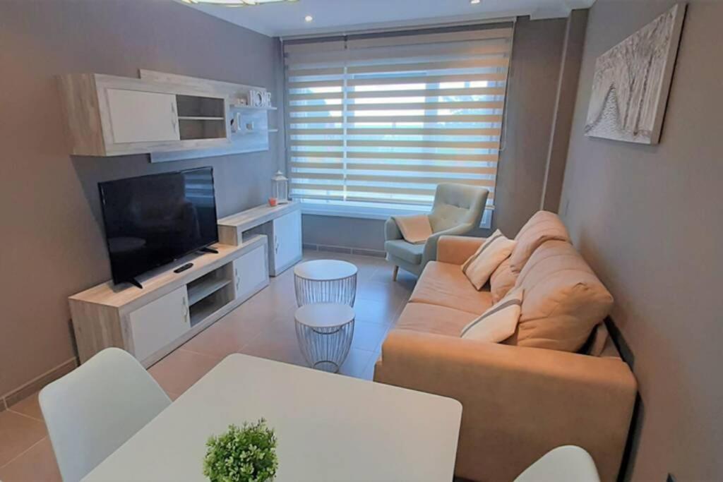 דירות Apartamento Playa Foz Con Piscina Y Parking 010 מראה חיצוני תמונה