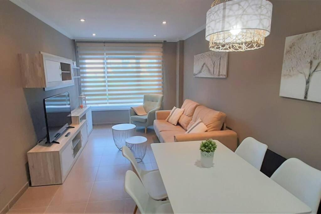 דירות Apartamento Playa Foz Con Piscina Y Parking 010 מראה חיצוני תמונה