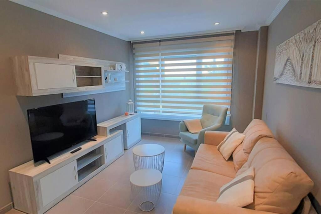 דירות Apartamento Playa Foz Con Piscina Y Parking 010 מראה חיצוני תמונה